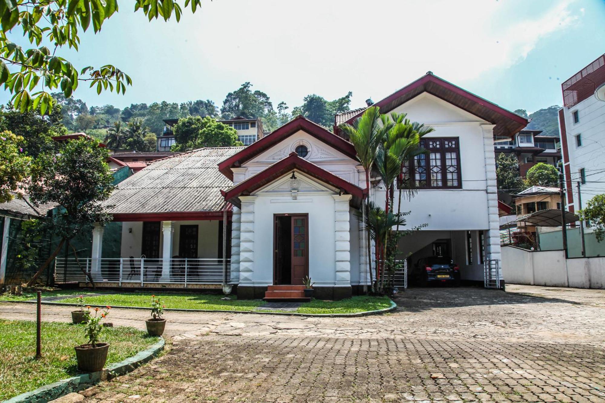 Antique Tourist Lodge Kandy Eksteriør billede